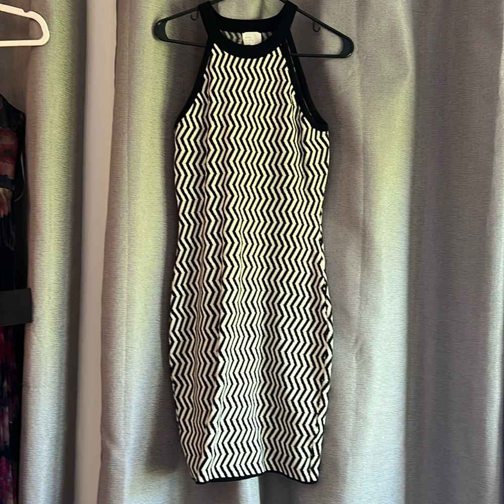 Body con knit dress. Mini